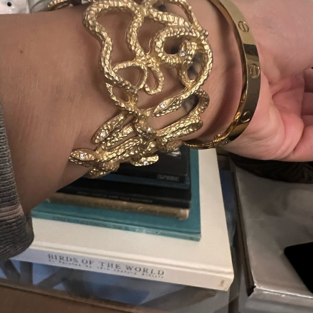 Gold tone women’s hammered hinge snake bracket. - Picture 4 of 6